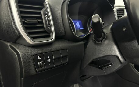 KIA Sportage IV рестайлинг, 2019 год, 2 350 000 рублей, 9 фотография