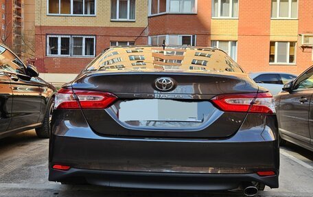 Toyota Camry, 2021 год, 3 450 000 рублей, 3 фотография