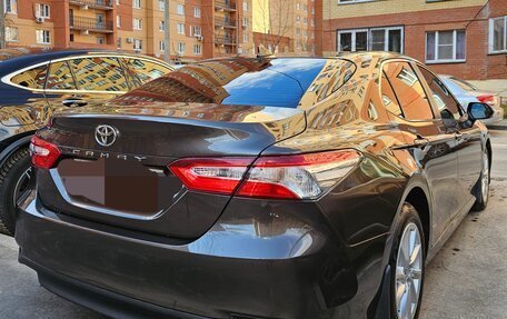 Toyota Camry, 2021 год, 3 450 000 рублей, 5 фотография