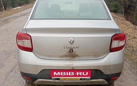 Renault Logan II, 2019 год, 900 000 рублей, 3 фотография