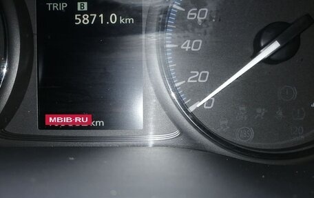 Mitsubishi Outlander III рестайлинг 3, 2015 год, 1 990 000 рублей, 4 фотография