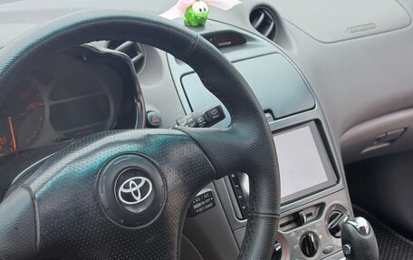 Toyota Celica VII рестайлинг, 2001 год, 890 000 рублей, 4 фотография