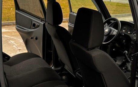 Chevrolet Niva I рестайлинг, 2016 год, 715 000 рублей, 4 фотография