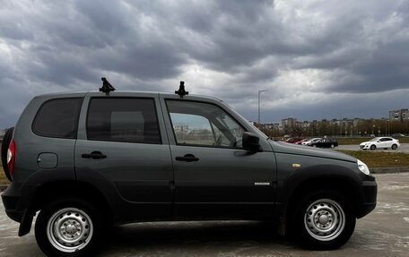 Chevrolet Niva I рестайлинг, 2016 год, 715 000 рублей, 10 фотография
