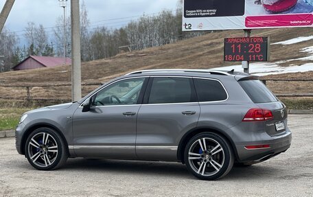 Volkswagen Touareg III, 2011 год, 2 290 000 рублей, 10 фотография