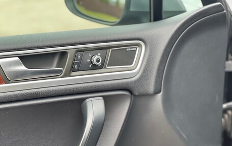 Volkswagen Touareg III, 2011 год, 2 290 000 рублей, 20 фотография