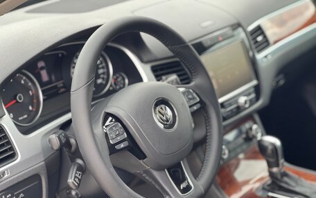 Volkswagen Touareg III, 2011 год, 2 290 000 рублей, 23 фотография