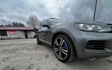 Volkswagen Touareg III, 2011 год, 2 290 000 рублей, 32 фотография