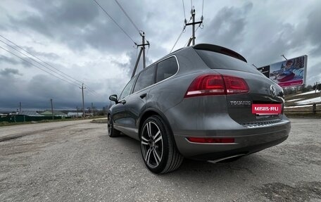 Volkswagen Touareg III, 2011 год, 2 290 000 рублей, 34 фотография