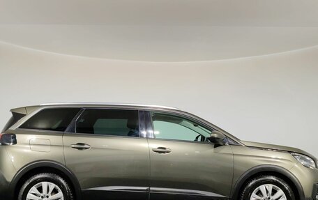 Peugeot 5008 II, 2018 год, 1 850 000 рублей, 4 фотография