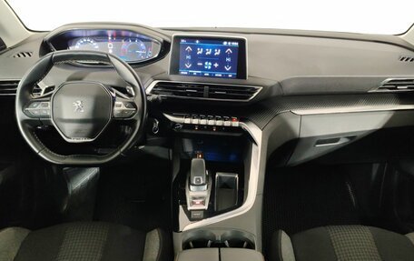 Peugeot 5008 II, 2018 год, 1 850 000 рублей, 10 фотография