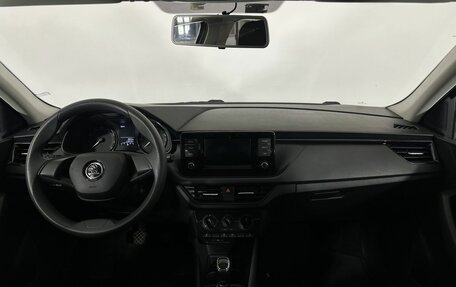 Skoda Rapid II, 2020 год, 1 400 000 рублей, 7 фотография