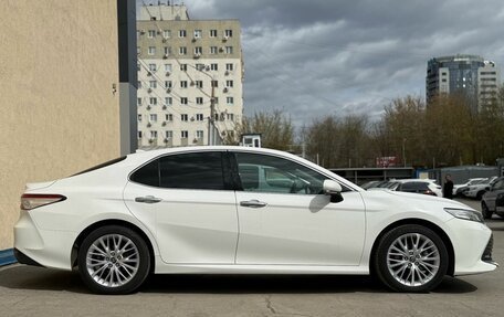 Toyota Camry, 2018 год, 2 597 000 рублей, 4 фотография