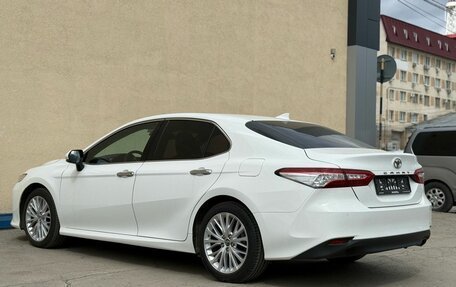Toyota Camry, 2018 год, 2 597 000 рублей, 6 фотография