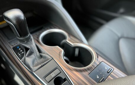 Toyota Camry, 2018 год, 2 597 000 рублей, 13 фотография