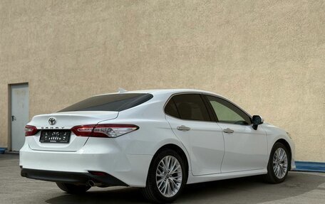 Toyota Camry, 2018 год, 2 597 000 рублей, 8 фотография