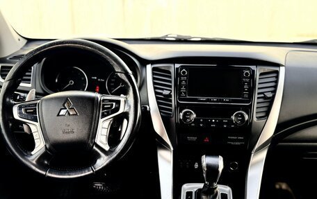 Mitsubishi Pajero Sport III рестайлинг, 2016 год, 2 799 000 рублей, 33 фотография