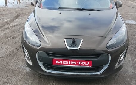Peugeot 308 II, 2011 год, 750 000 рублей, 1 фотография