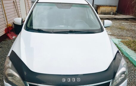 KIA cee'd I рестайлинг, 2012 год, 850 000 рублей, 1 фотография