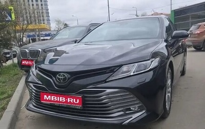 Toyota Camry, 2018 год, 2 700 000 рублей, 1 фотография