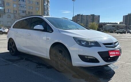 Opel Astra J, 2014 год, 920 000 рублей, 1 фотография