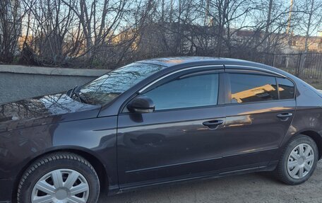 Volkswagen Passat B6, 2008 год, 650 000 рублей, 2 фотография