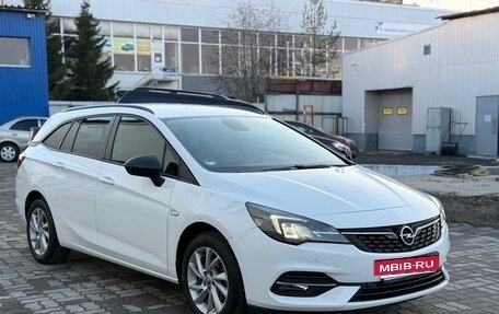 Opel Astra, 2022 год, 1 750 000 рублей, 3 фотография