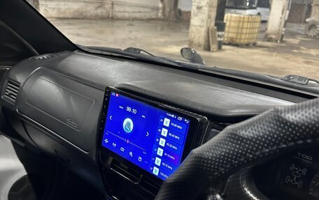 Isuzu VehiCross, 1998 год, 1 999 000 рублей, 22 фотография