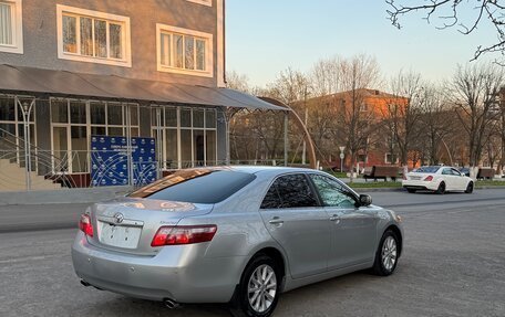 Toyota Camry, 2007 год, 900 000 рублей, 2 фотография