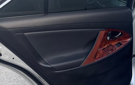 Toyota Camry, 2007 год, 900 000 рублей, 20 фотография