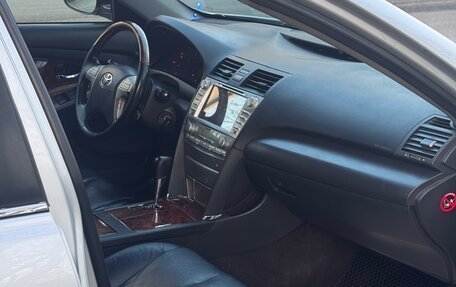 Toyota Camry, 2007 год, 900 000 рублей, 18 фотография