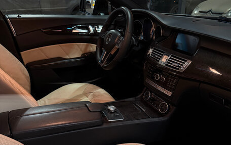 Mercedes-Benz CLS, 2011 год, 1 850 000 рублей, 8 фотография