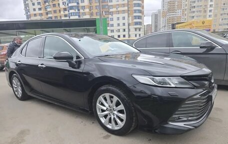 Toyota Camry, 2018 год, 2 700 000 рублей, 6 фотография
