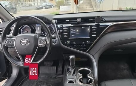 Toyota Camry, 2018 год, 2 700 000 рублей, 7 фотография
