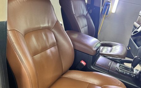 Toyota Land Cruiser 200, 2015 год, 4 450 000 рублей, 28 фотография