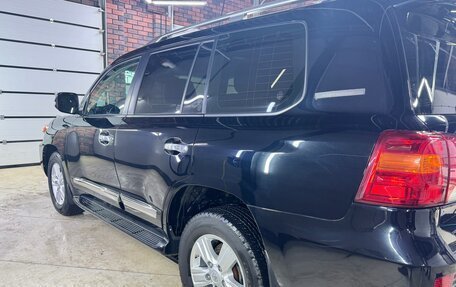 Toyota Land Cruiser 200, 2015 год, 4 450 000 рублей, 39 фотография