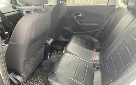 Volkswagen Polo VI (EU Market), 2015 год, 800 000 рублей, 2 фотография