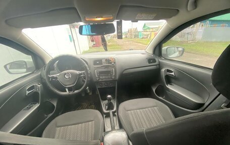 Volkswagen Polo VI (EU Market), 2015 год, 800 000 рублей, 7 фотография