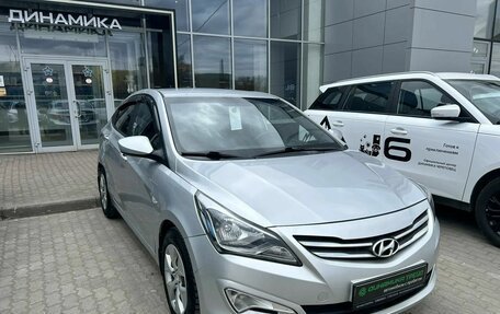 Hyundai Solaris II рестайлинг, 2015 год, 988 000 рублей, 3 фотография