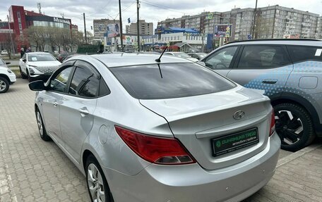 Hyundai Solaris II рестайлинг, 2015 год, 988 000 рублей, 8 фотография