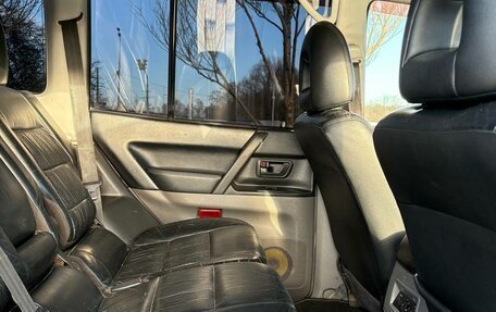 Mitsubishi Pajero III рестайлинг, 2000 год, 560 000 рублей, 10 фотография