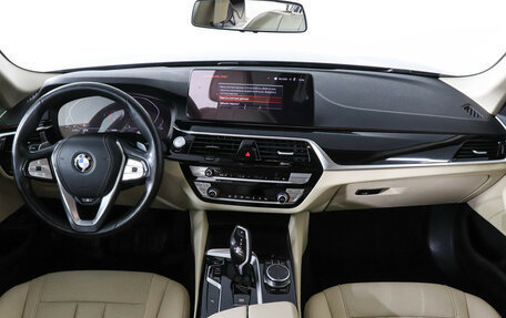 BMW 5 серия, 2021 год, 4 299 000 рублей, 11 фотография