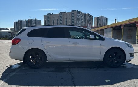 Opel Astra J, 2014 год, 920 000 рублей, 5 фотография