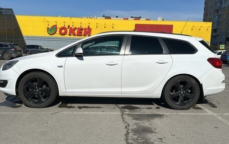 Opel Astra J, 2014 год, 920 000 рублей, 7 фотография