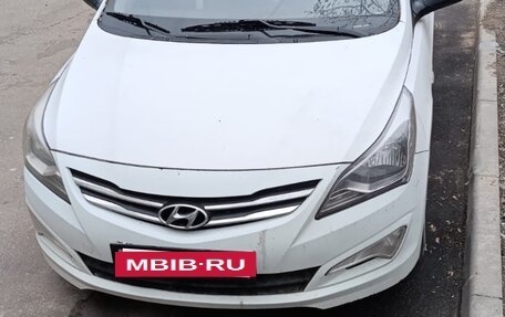 Hyundai Solaris II рестайлинг, 2015 год, 650 000 рублей, 4 фотография