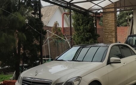 Mercedes-Benz E-Класс, 2010 год, 1 500 000 рублей, 1 фотография