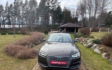 Audi A4, 2019 год, 2 500 000 рублей, 1 фотография