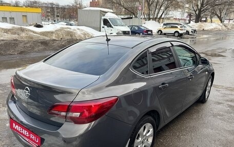 Opel Astra J, 2014 год, 990 000 рублей, 5 фотография