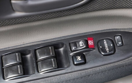 Subaru Forester, 2005 год, 829 000 рублей, 8 фотография