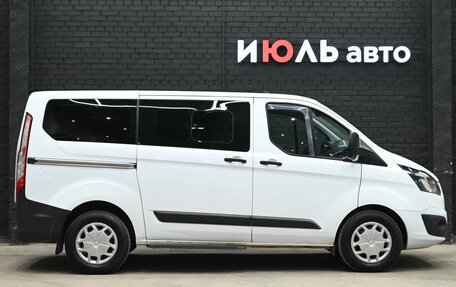 Ford Tourneo Custom I рестайлинг, 2017 год, 2 150 000 рублей, 9 фотография